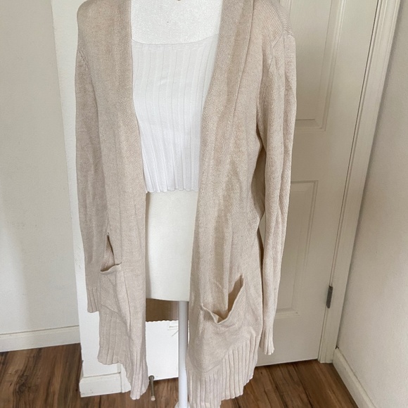 ✧ Old Navy Long Line Cream Pocket Cardigan ✧ - Picture 5 of 10